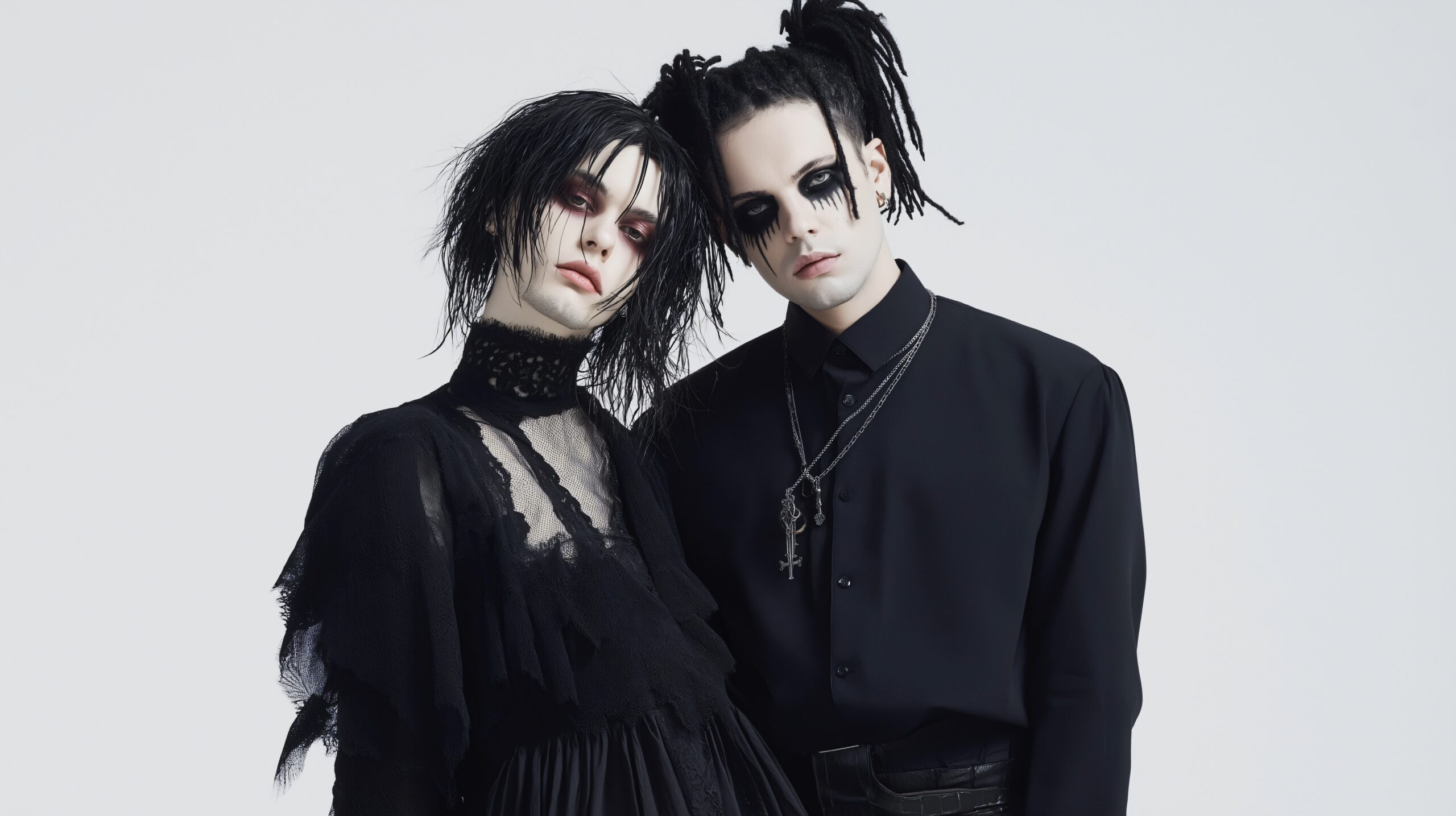 Demoniaの正規品と偽物を比較した厚底ブーツの画像